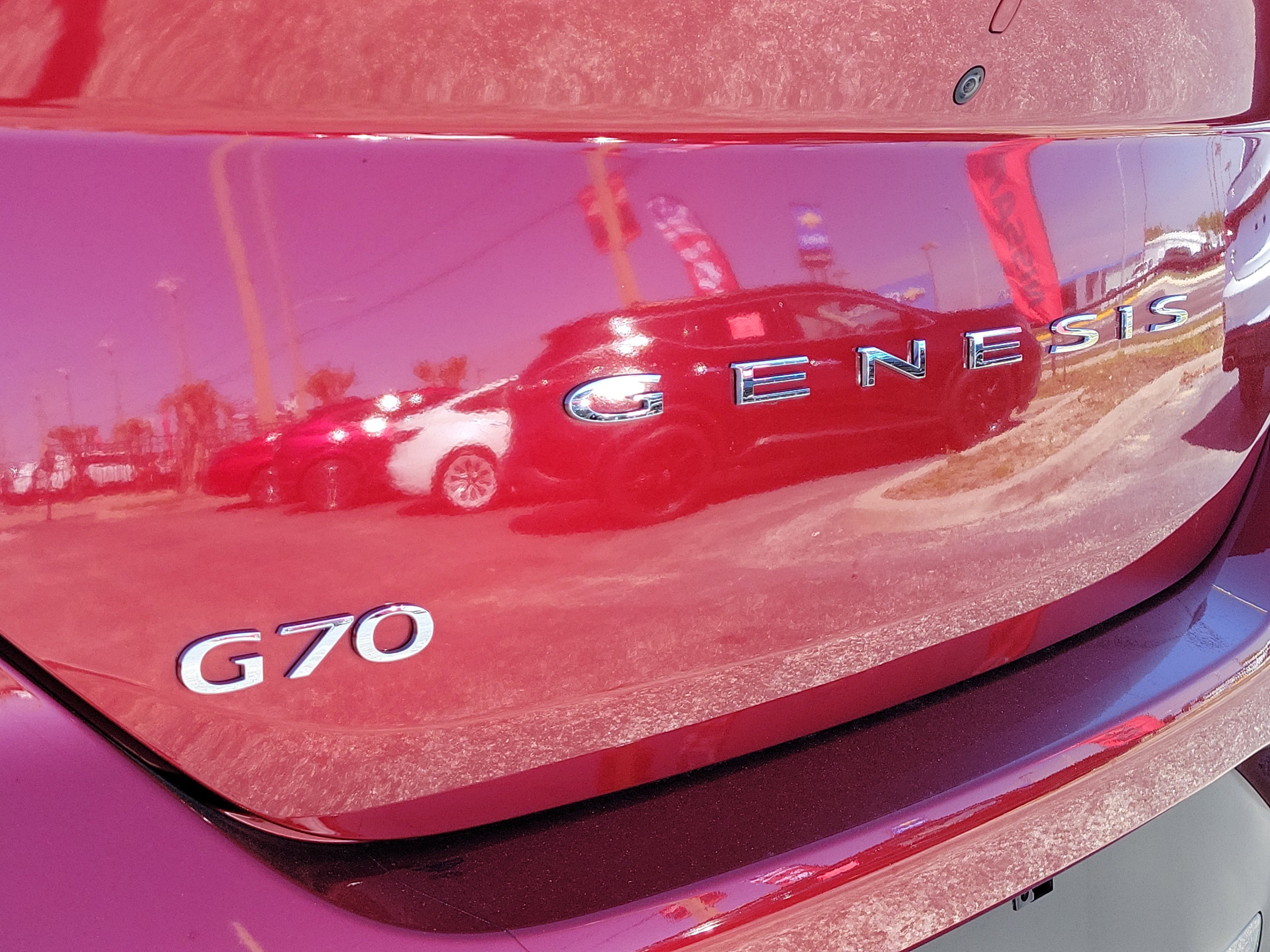 Used 2023 Genesis G70 2.0T RWD image 8