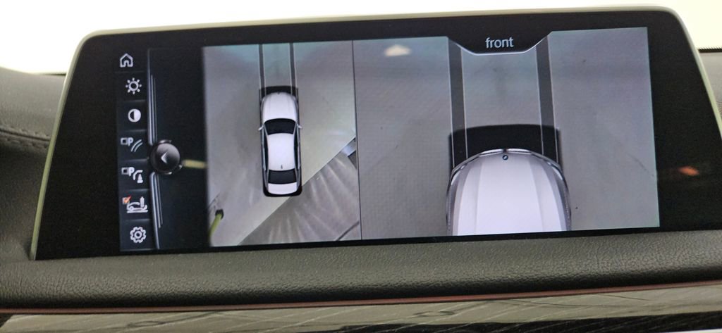 Used 2017 BMW 750i xDrive image 36