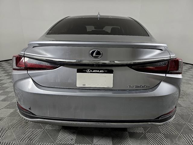 Used 2022 Lexus ES 300h w/ Premium Package image 7