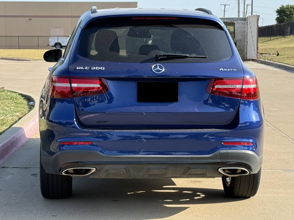 Used 2018 Mercedes-Benz GLC 300 4MATIC image 5