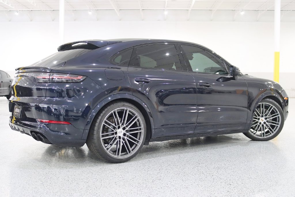 Used 2023 Porsche Cayenne S AWD/4WD image 9