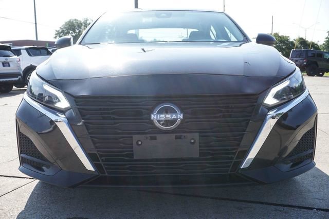 Used 2024 Nissan Altima 2.5 SV FWD image 9