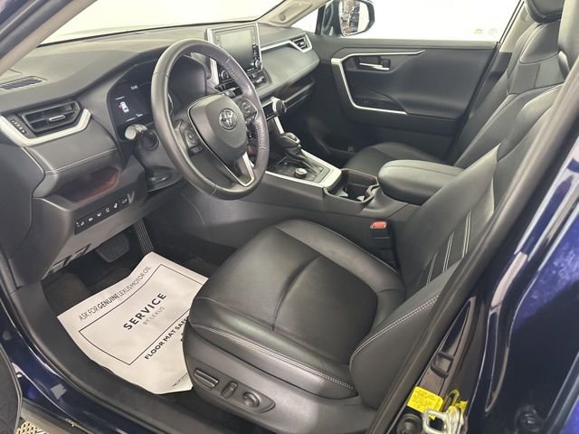 Used 2020 Toyota RAV4 Limited AWD/4WD image 13