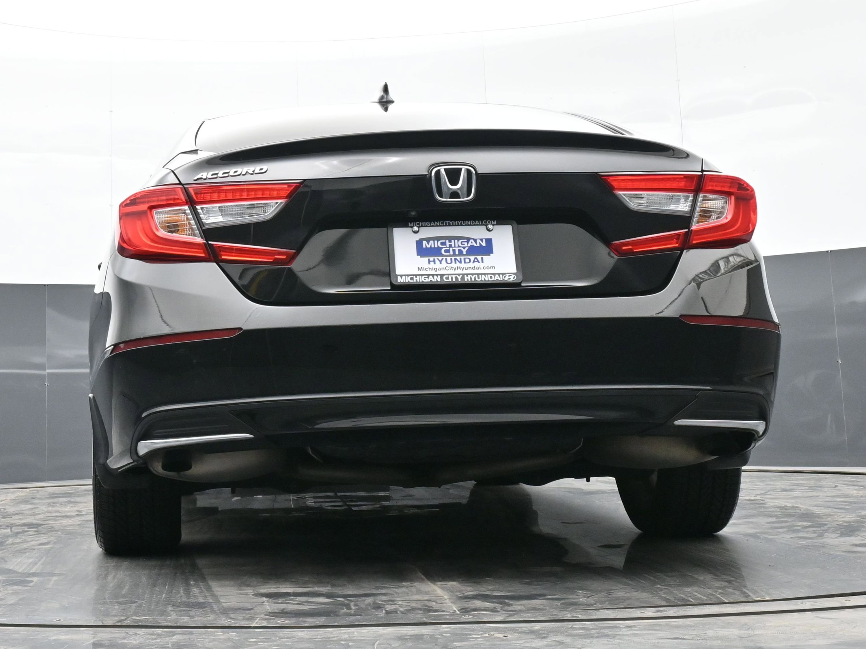 Used 2018 Honda Accord EX-L image 39