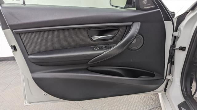 Used 2017 BMW M3 RWD image 12