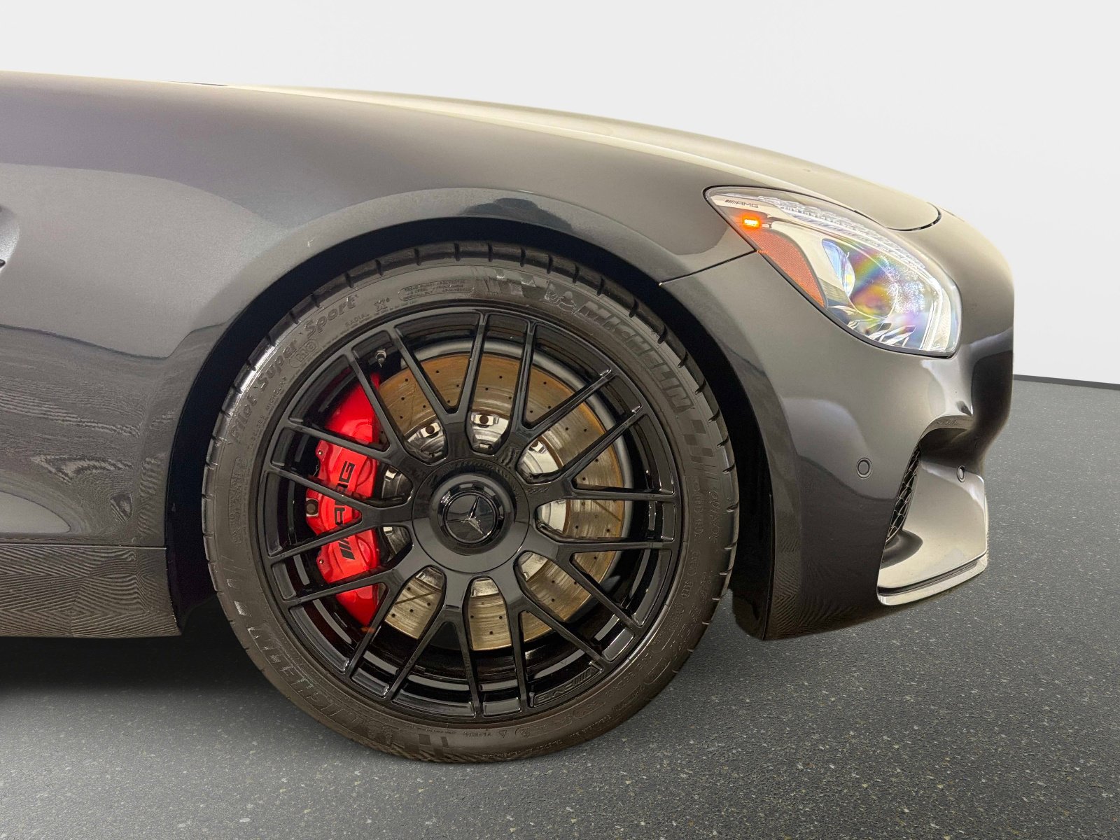 Used 2017 Mercedes-Benz AMG GT S image 21