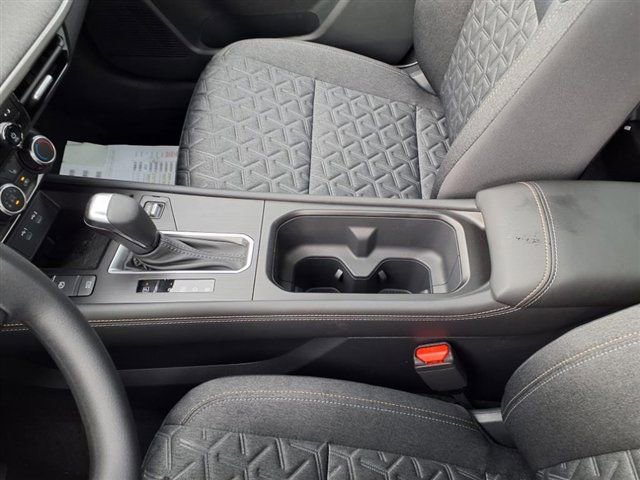 New 2025 Nissan Kicks SV w/ SV Premium Package image 17