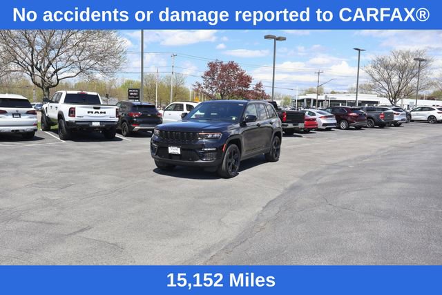 Used 2024 Jeep Grand Cherokee Limited w/ Luxury Tech Group II AWD/4WD image 3