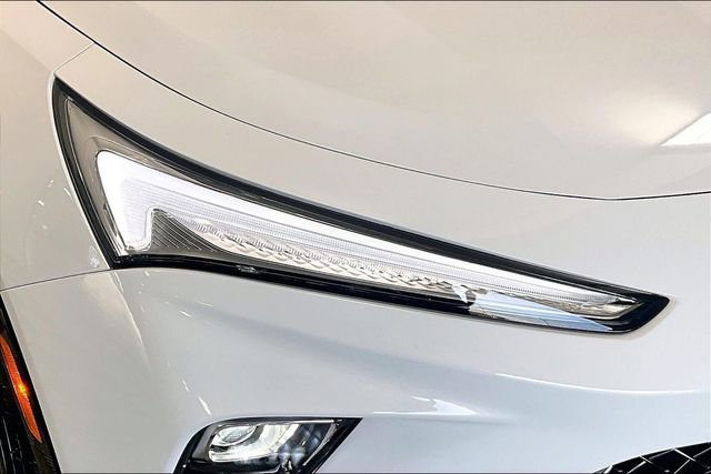 Used 2025 Buick Envista Sport Touring image 28