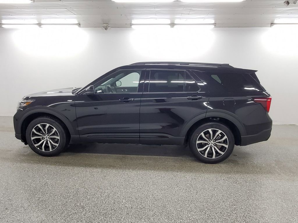 New 2026 Ford Explorer ST-Line AWD/4WD image 7