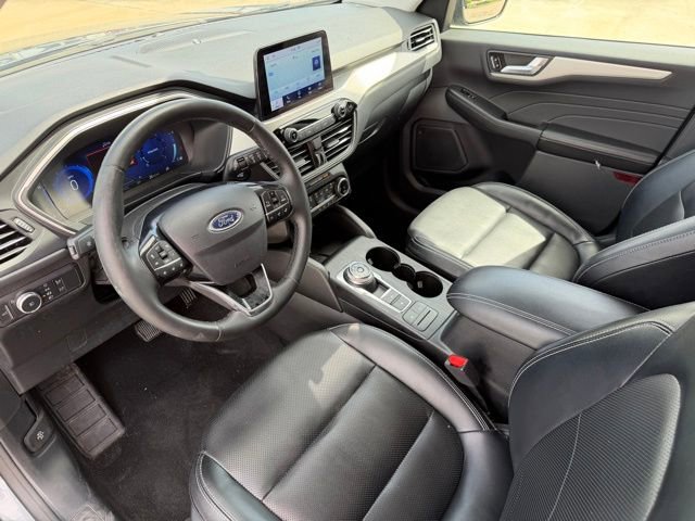 Used 2022 Ford Escape SEL w/ Technology Package image 11