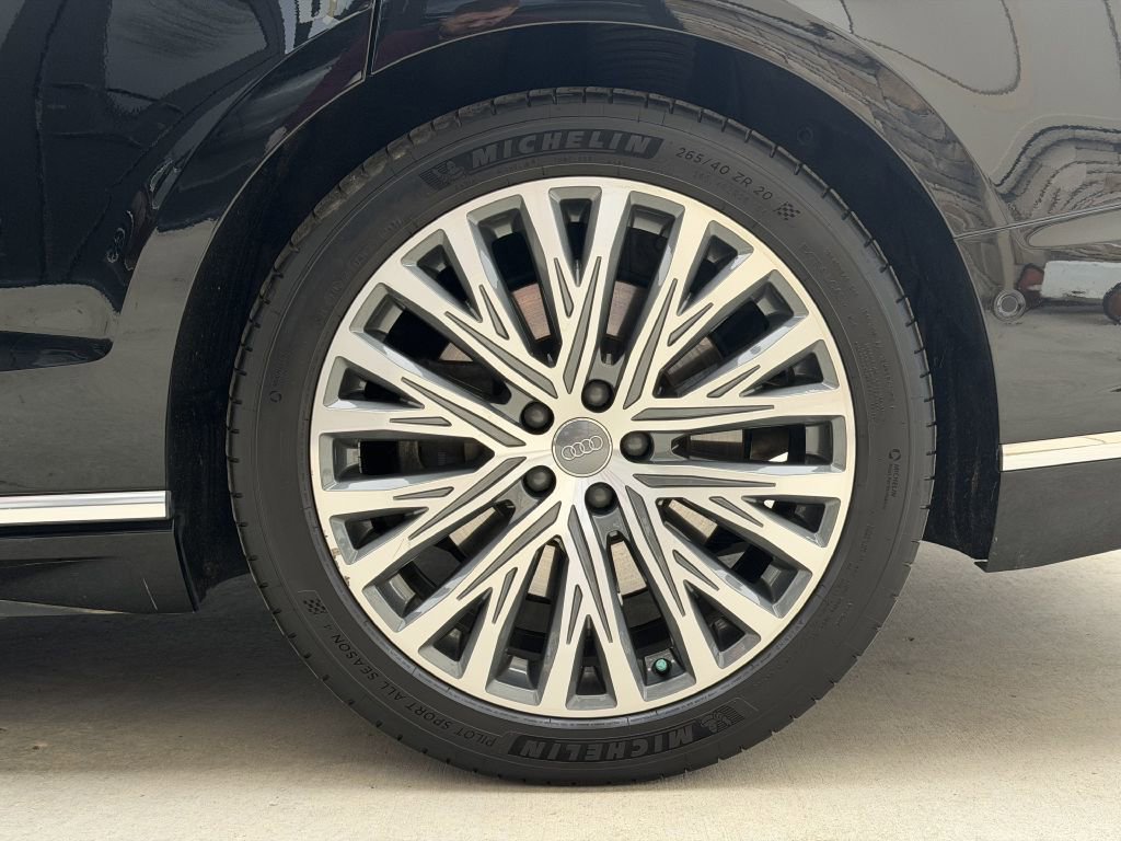 Used 2019 Audi A8 L 3.0T w/ Luxury Package image 16