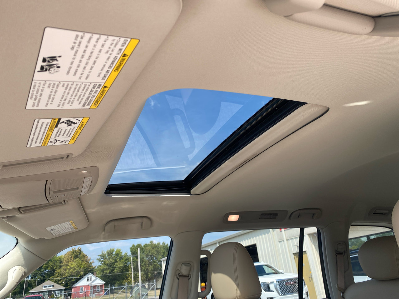 Used 2024 Nissan Armada Platinum w/ Captain's Chairs Package image 26