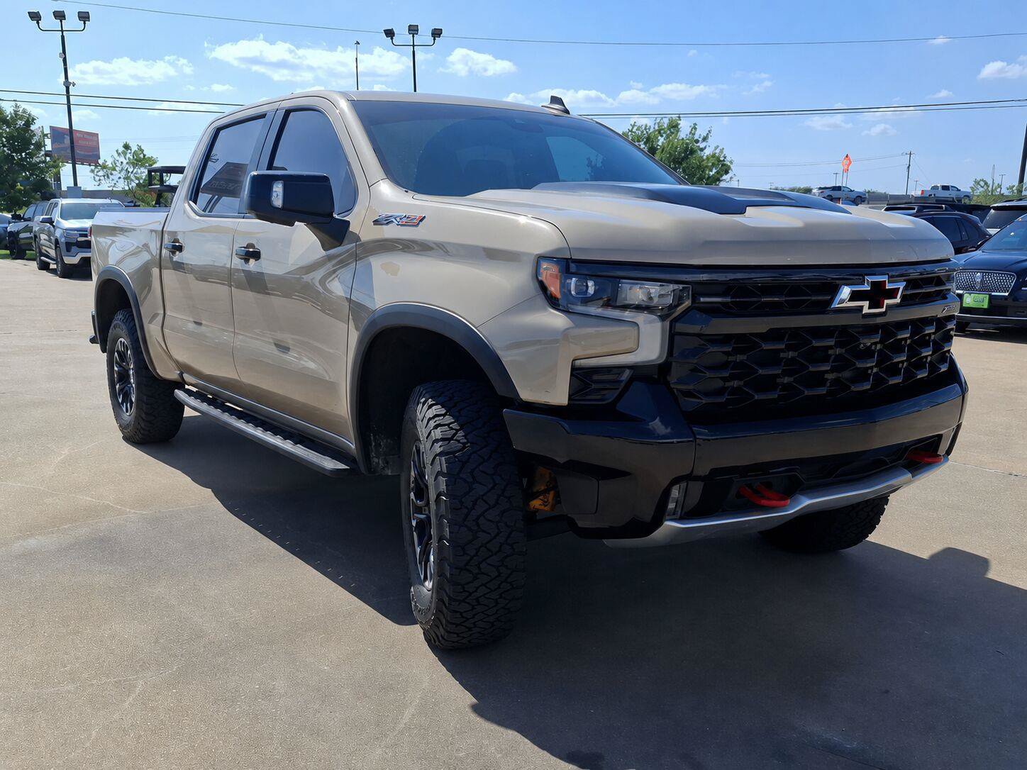 Used 2022 Chevrolet Silverado 1500 ZR2 w/ Technology Package AWD/4WD image 5