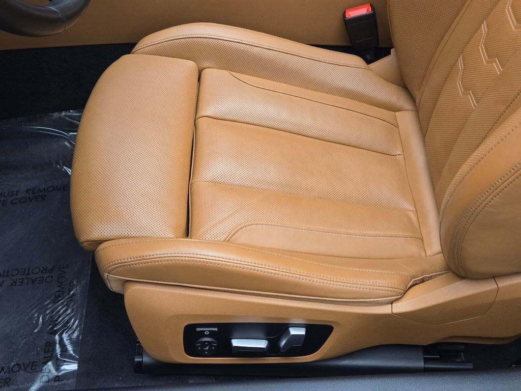 Used 2023 BMW 840i Convertible image 30