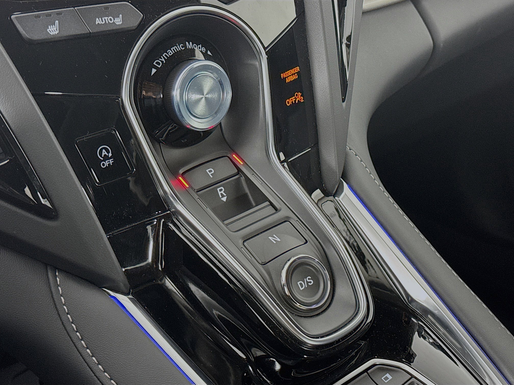 Used 2025 Acura RDX SH-AWD w/ Technology Package image 17