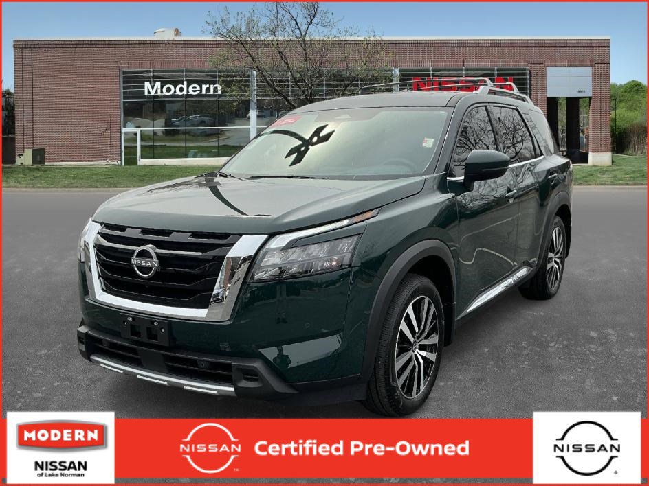 Certified 2025 Nissan Pathfinder Platinum w/ Cargo Package image 1