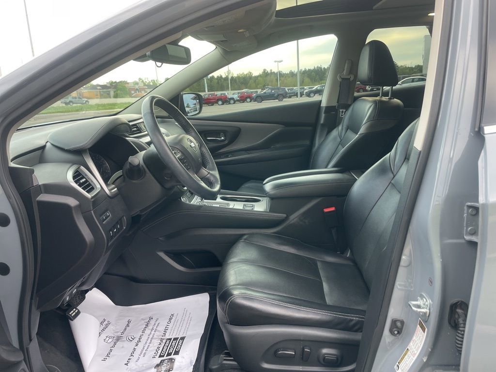 Used 2022 Nissan Murano SL w/ SL Moonroof Package image 11