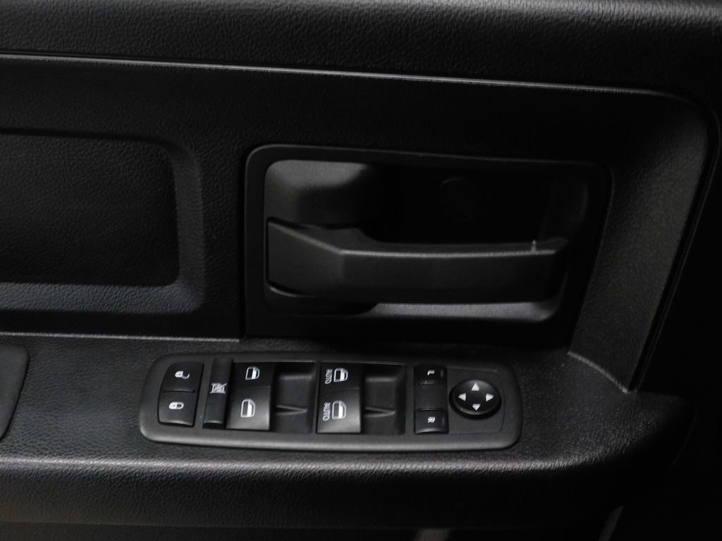 Used 2022 RAM 1500 Express w/ Wheel & Sound Group image 28