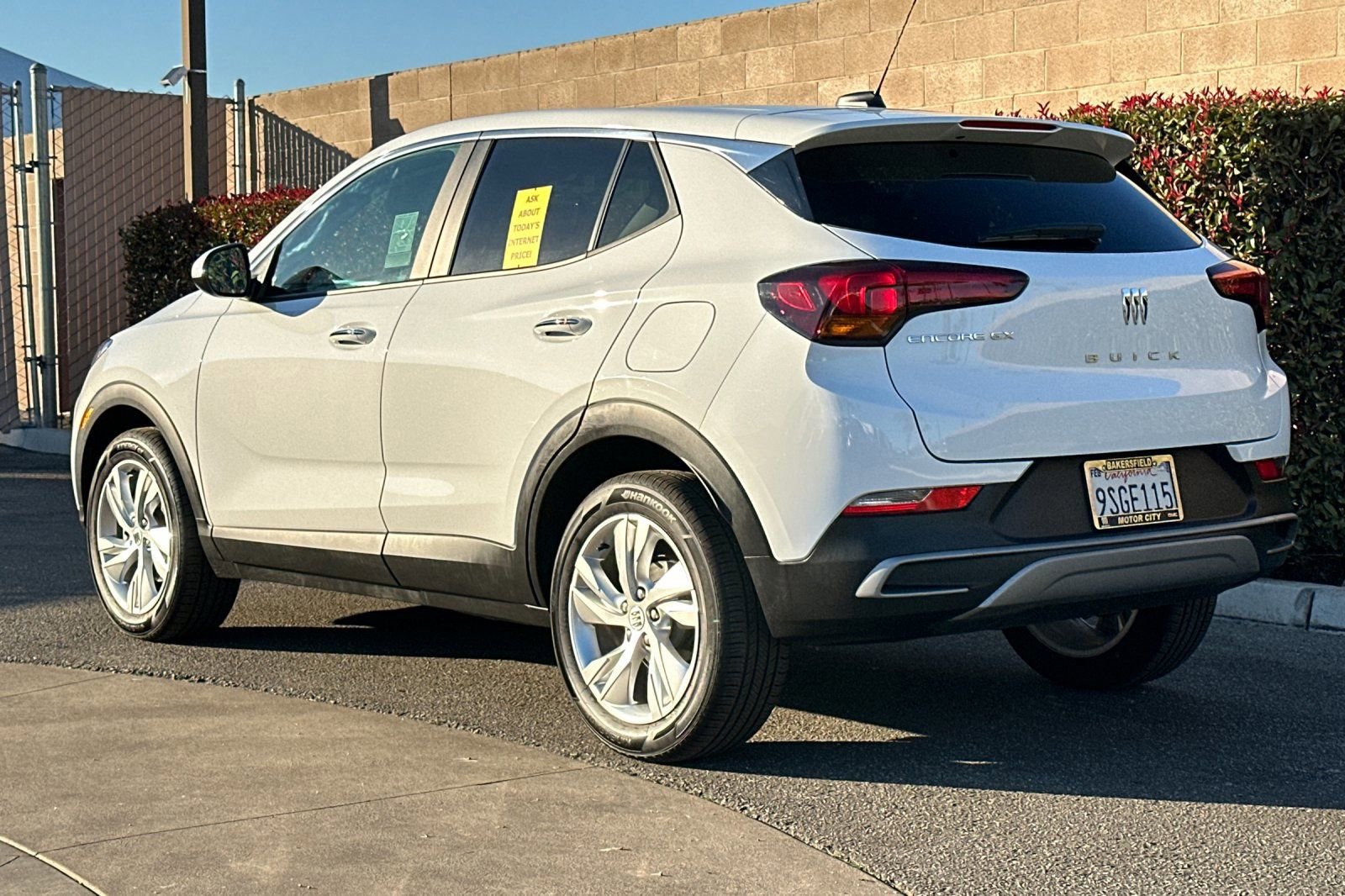 Certified 2025 Buick Encore GX Preferred image 6