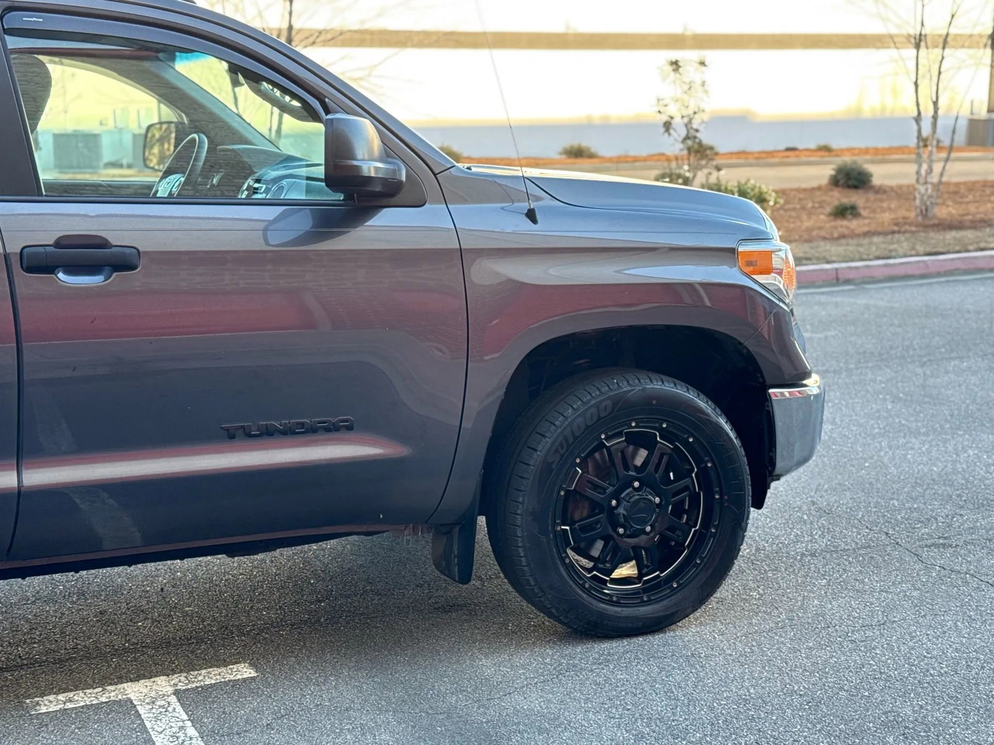 Used 2017 Toyota Tundra SR5 image 11