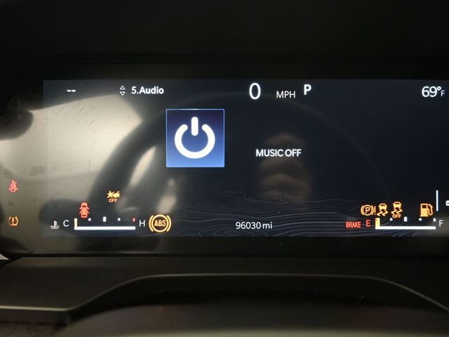 Used 2021 Jeep Grand Cherokee L Limited image 34