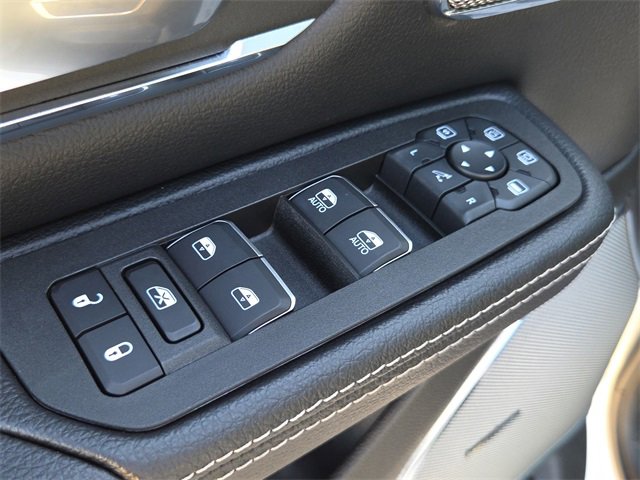 Used 2025 RAM 1500 Laramie w/ Night Edition image 20