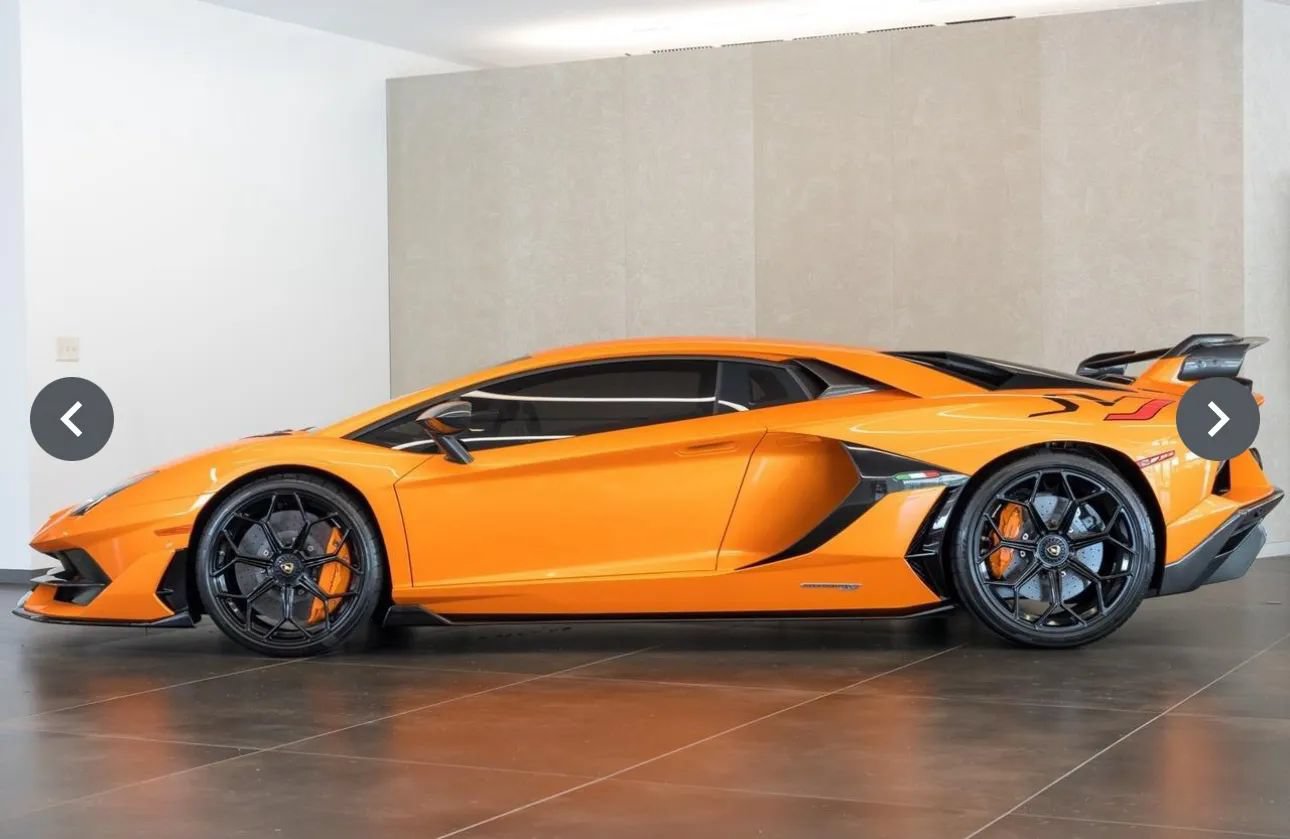 Used 2020 Lamborghini Aventador SVJ AWD/4WD image 3
