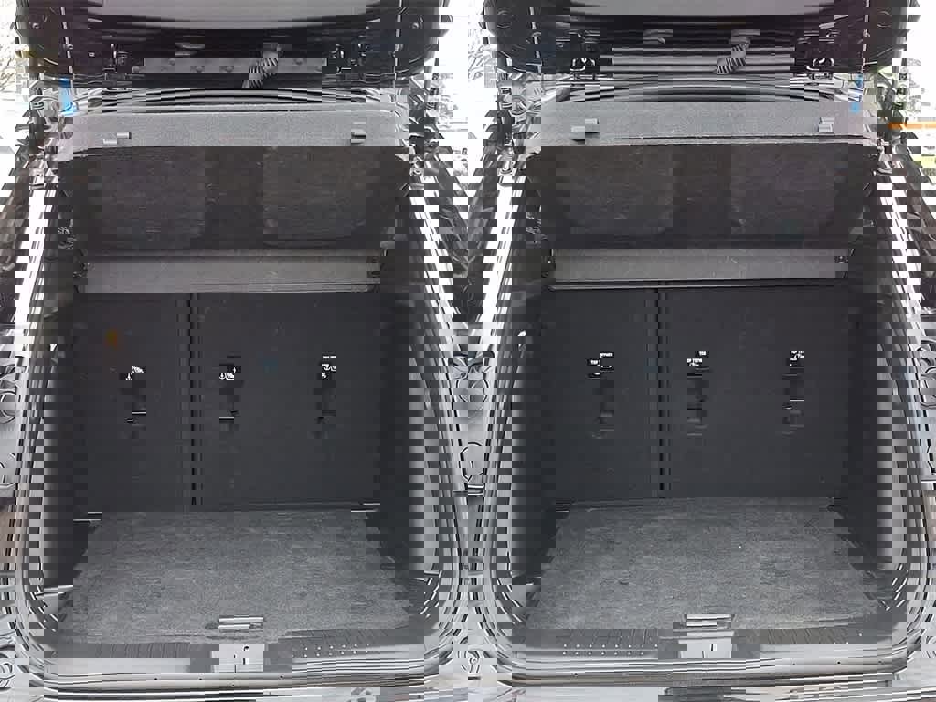 Used 2024 Chevrolet Trax RS w/ Sunroof Package image 30