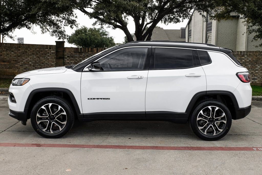 Used 2022 Jeep Compass Limited image 20