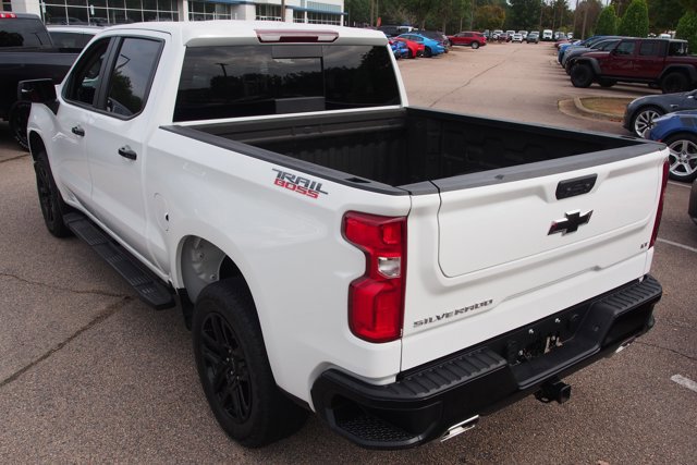 Used 2024 Chevrolet Silverado 1500 LT Trail Boss w/ Convenience Package II image 5