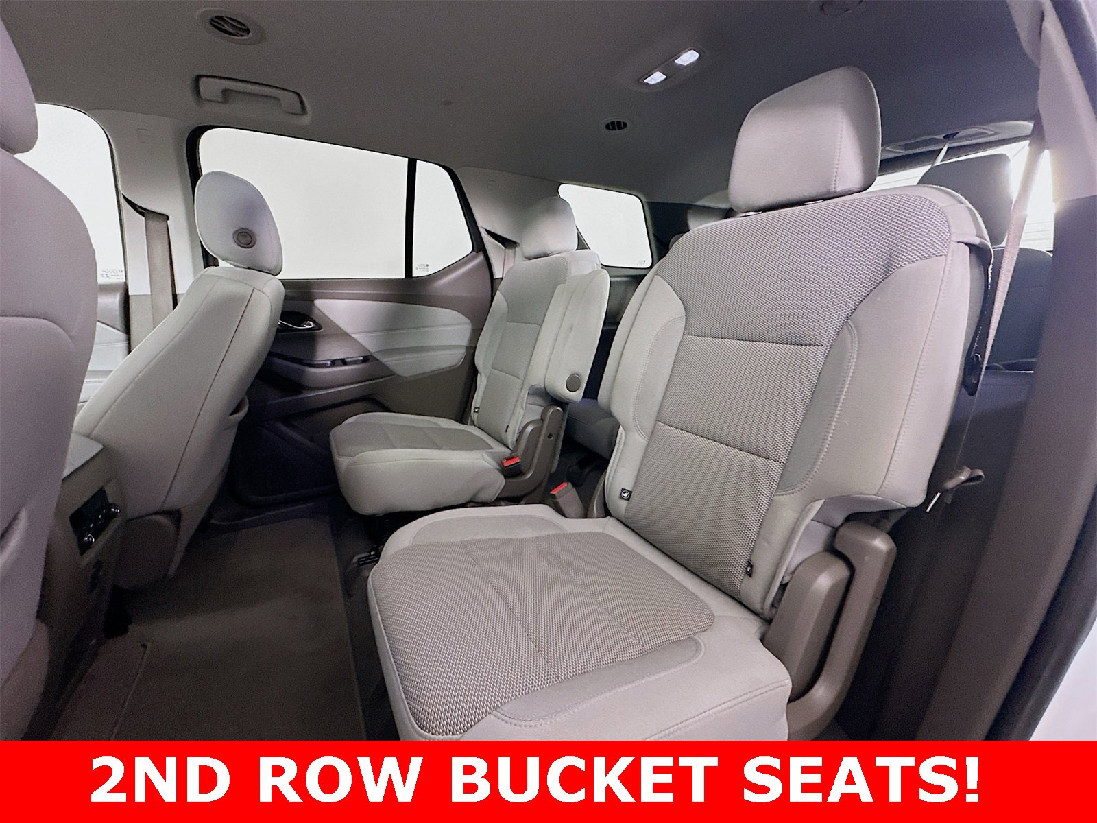 Used 2021 Chevrolet Traverse LT image 11