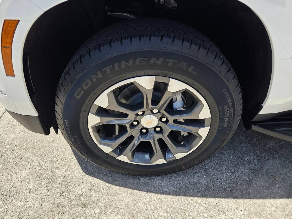 New 2026 Chevrolet Tahoe LS RWD image 19
