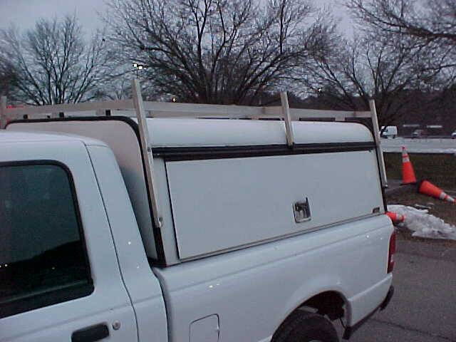 Used 2010 Ford Ranger XL image 4