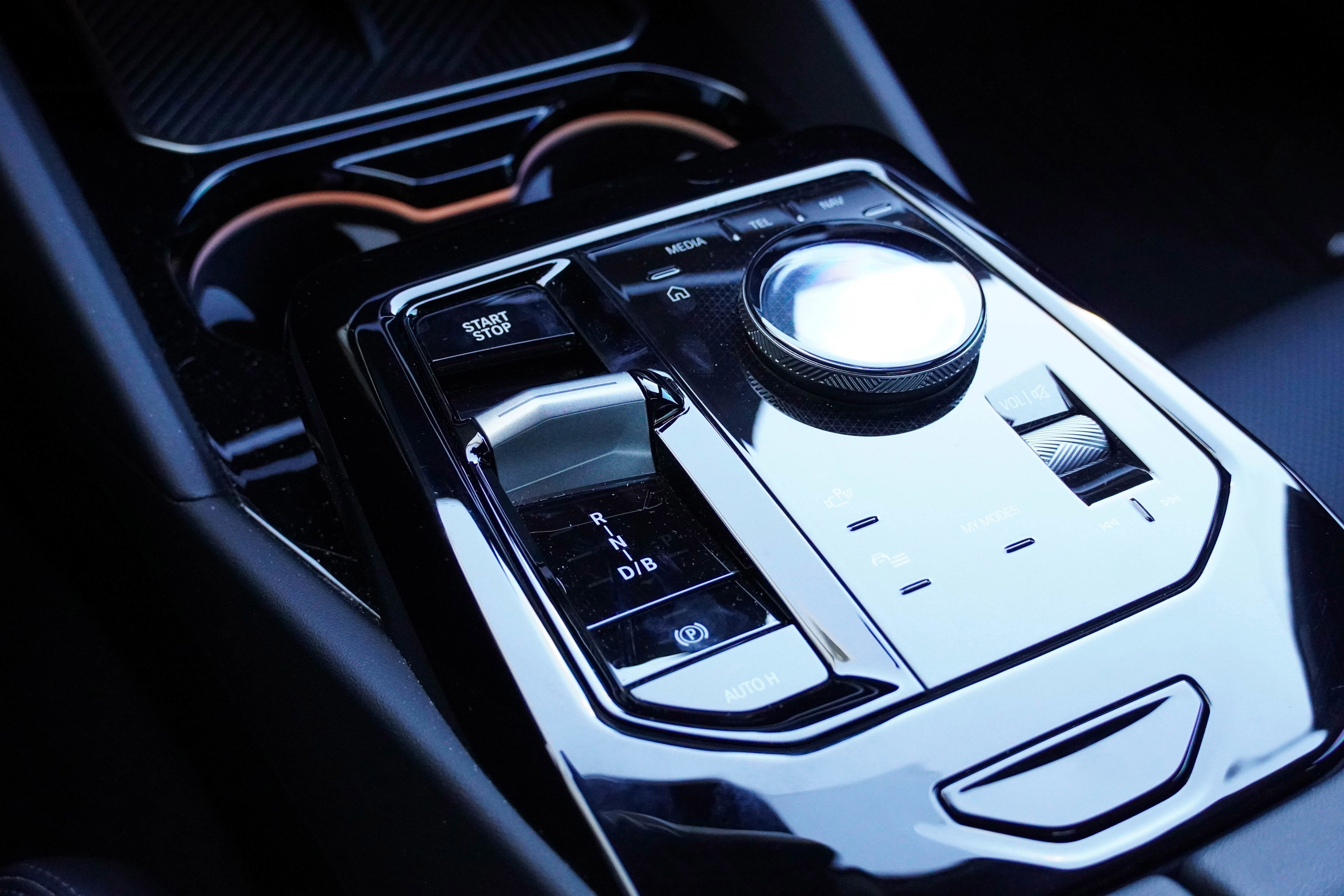 Used 2024 BMW i5 eDrive40i w/ M Sport Package image 31