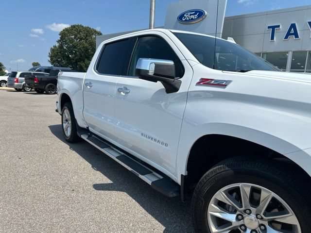 Used 2019 Chevrolet Silverado 1500 LTZ w/ LTZ Plus Package AWD/4WD image 7