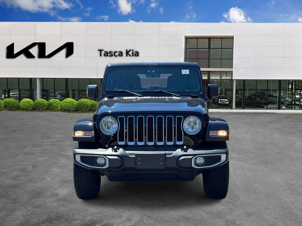 Used 2023 Jeep Wrangler Unlimited Sahara w/ Cold Weather Group AWD/4WD image 3