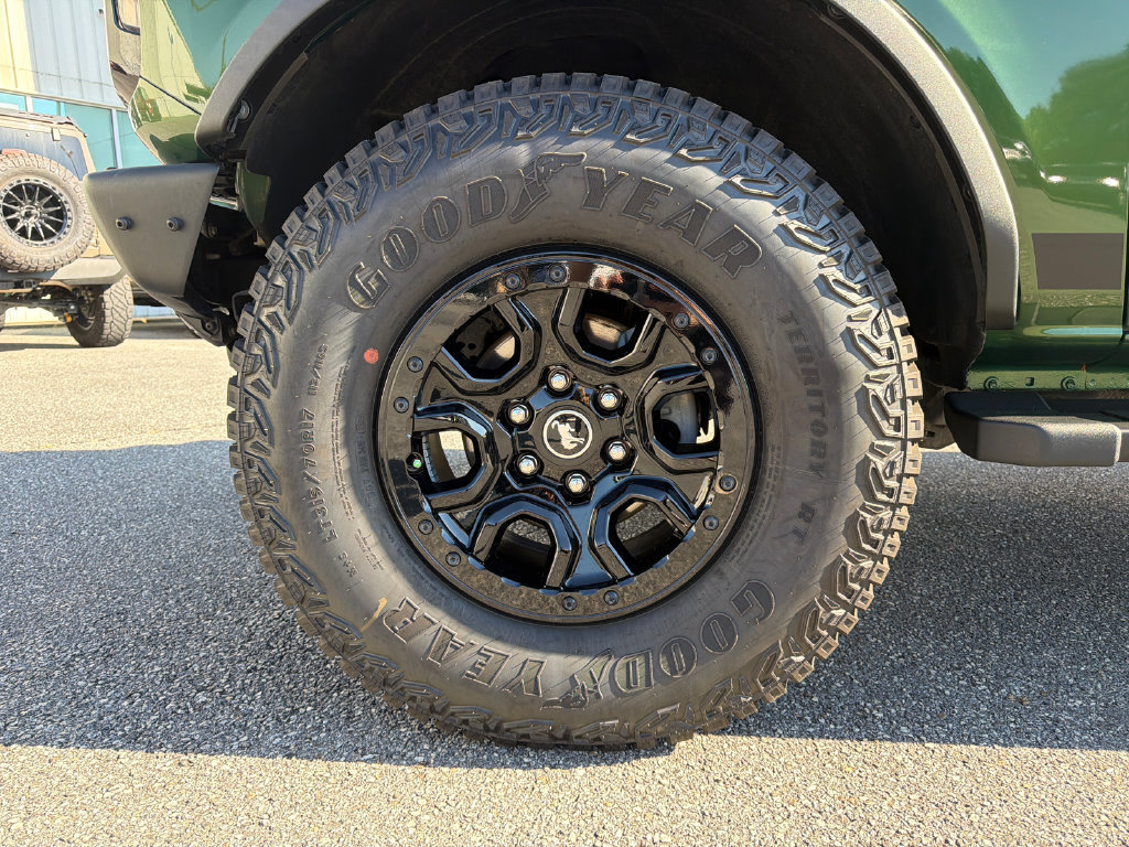 Used 2023 Ford Bronco Wildtrak AWD/4WD image 11