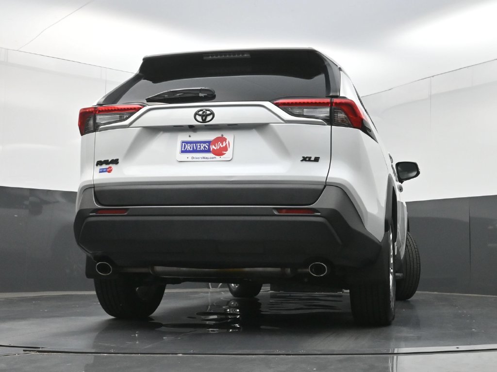 Used 2024 Toyota RAV4 XLE Premium FWD image 29