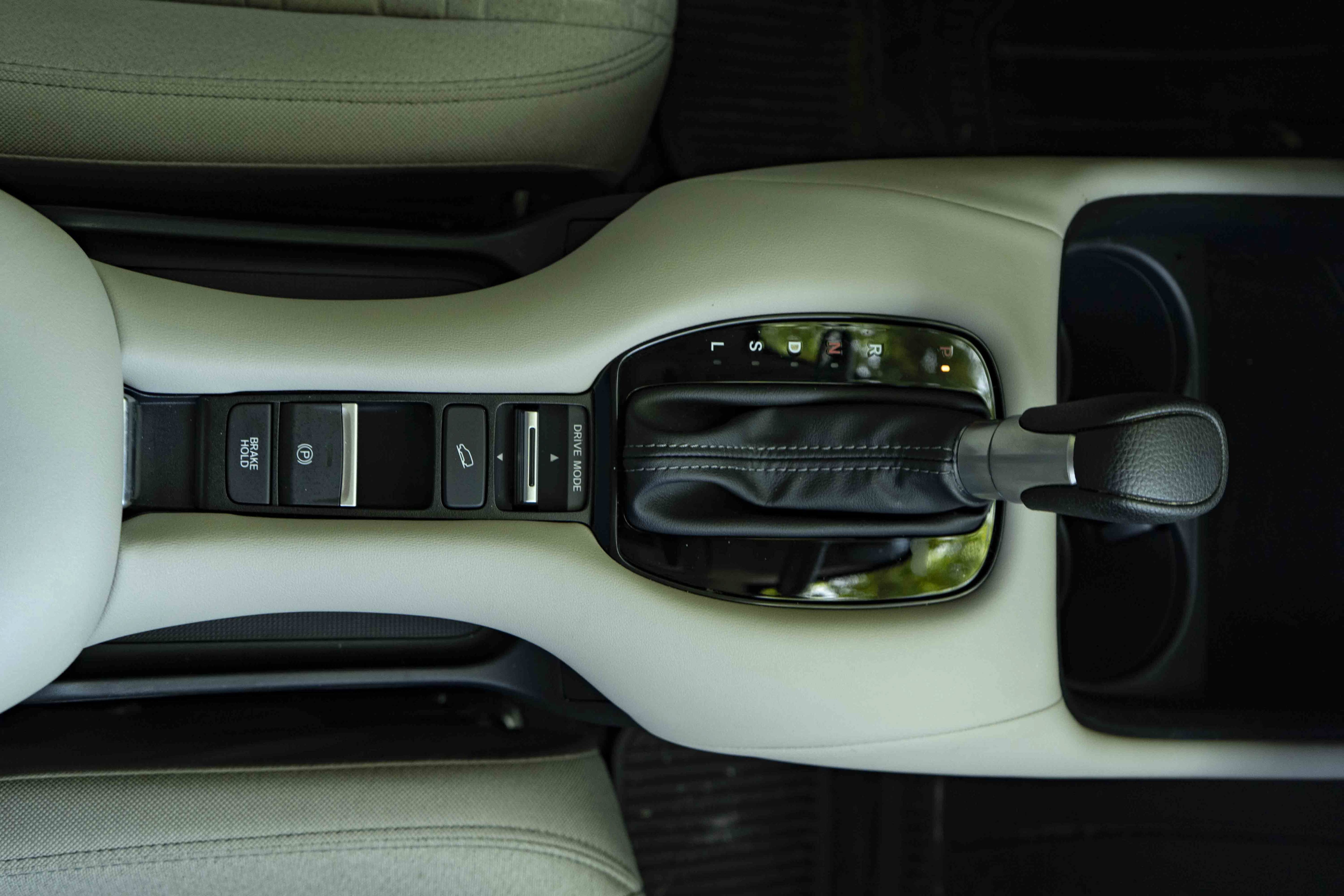 Used 2023 Honda HR-V LX image 27