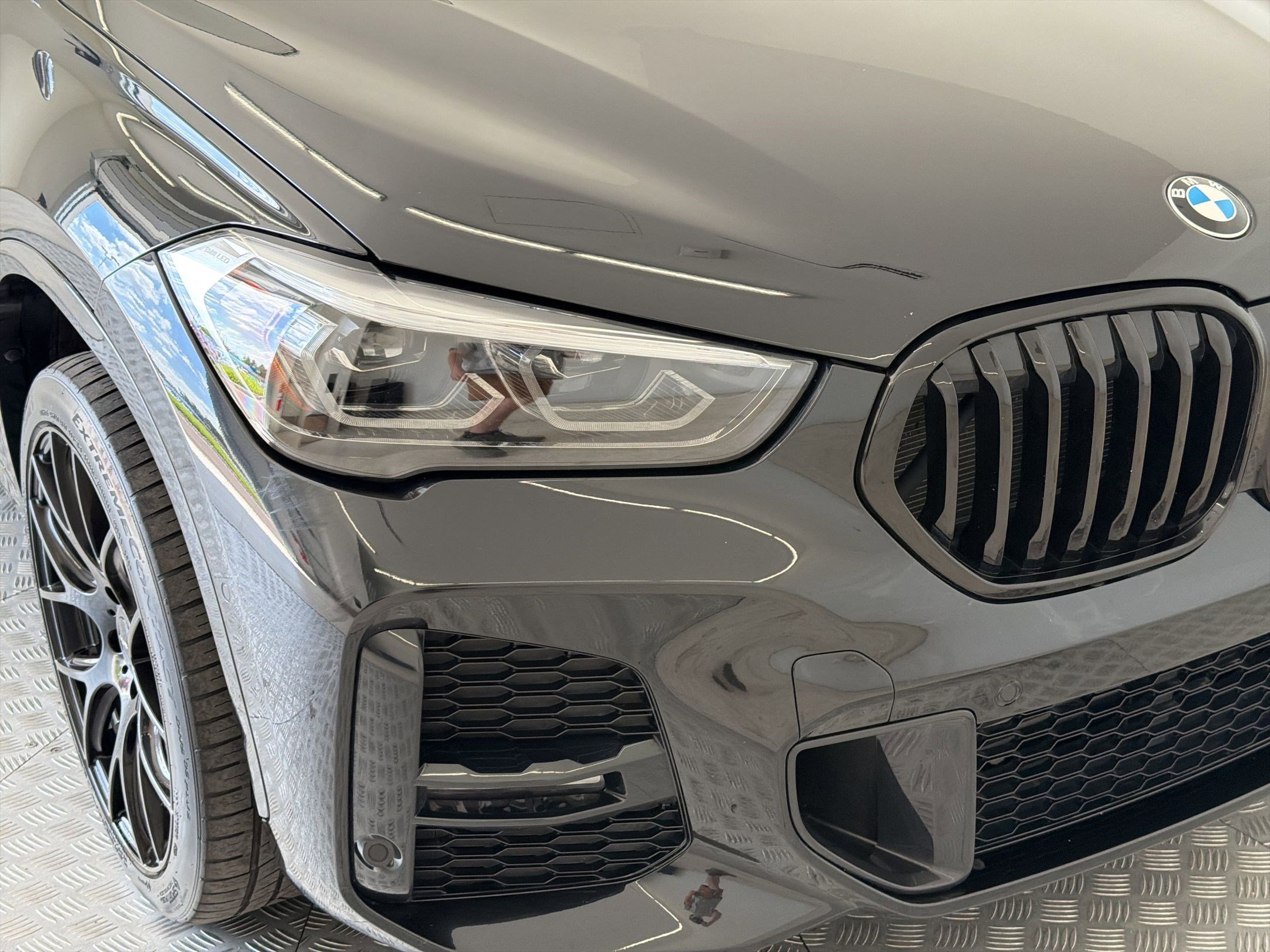 Used 2022 BMW X1 xDrive28i w/ M Sport Package AWD/4WD image 11