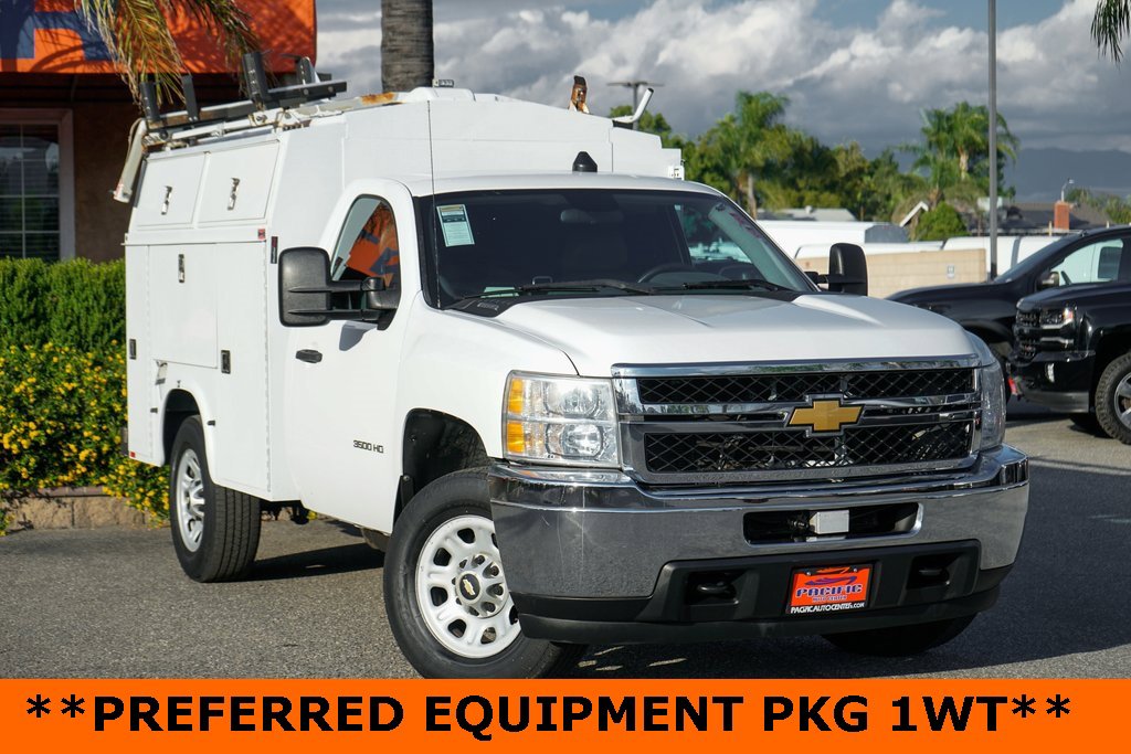 Used 2012 Chevrolet Silverado 3500 W/T image 2