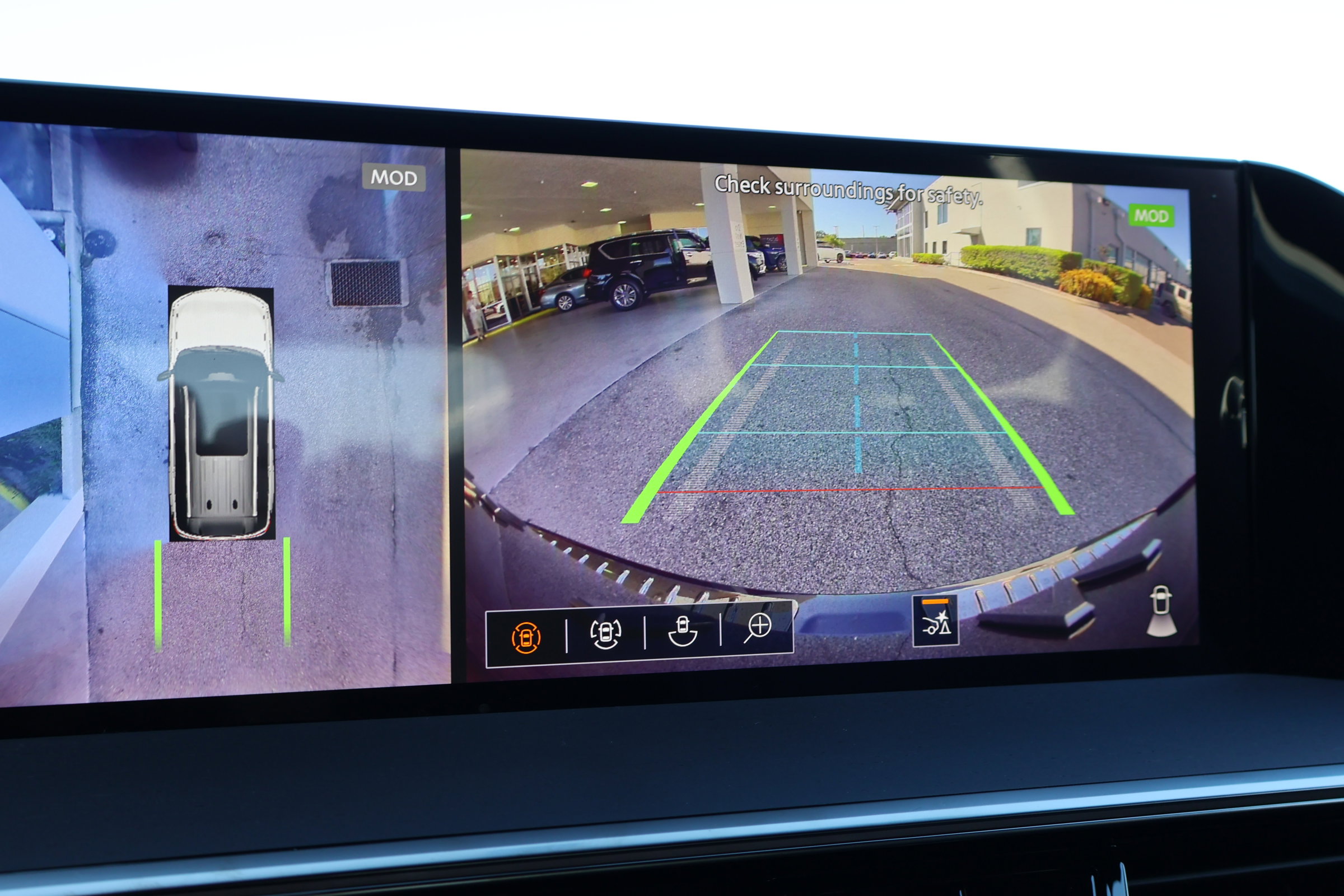 New 2026 INFINITI QX80 4WD image 29