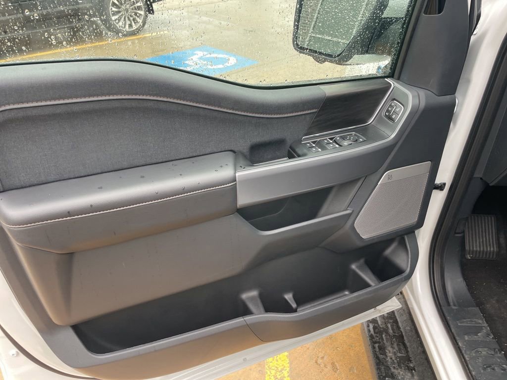 New 2025 Ford F150 Lightning Lariat image 16