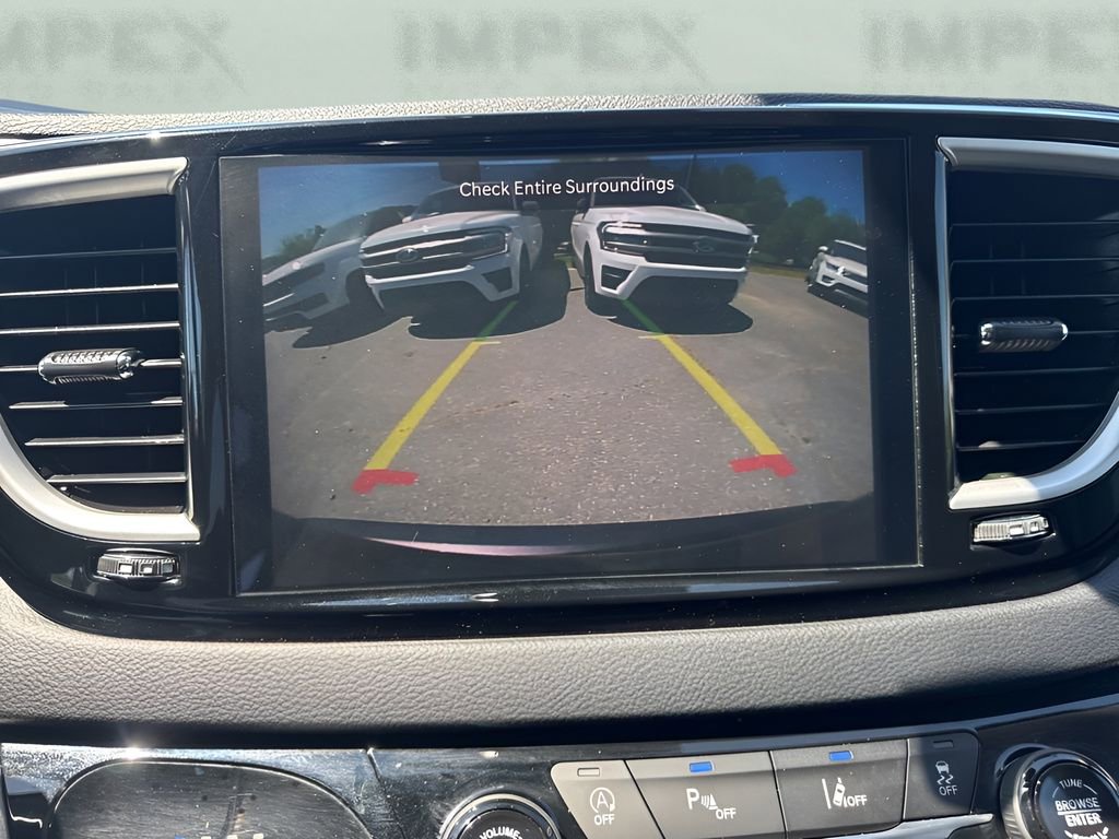 Used 2023 Chrysler Pacifica Touring-L image 19