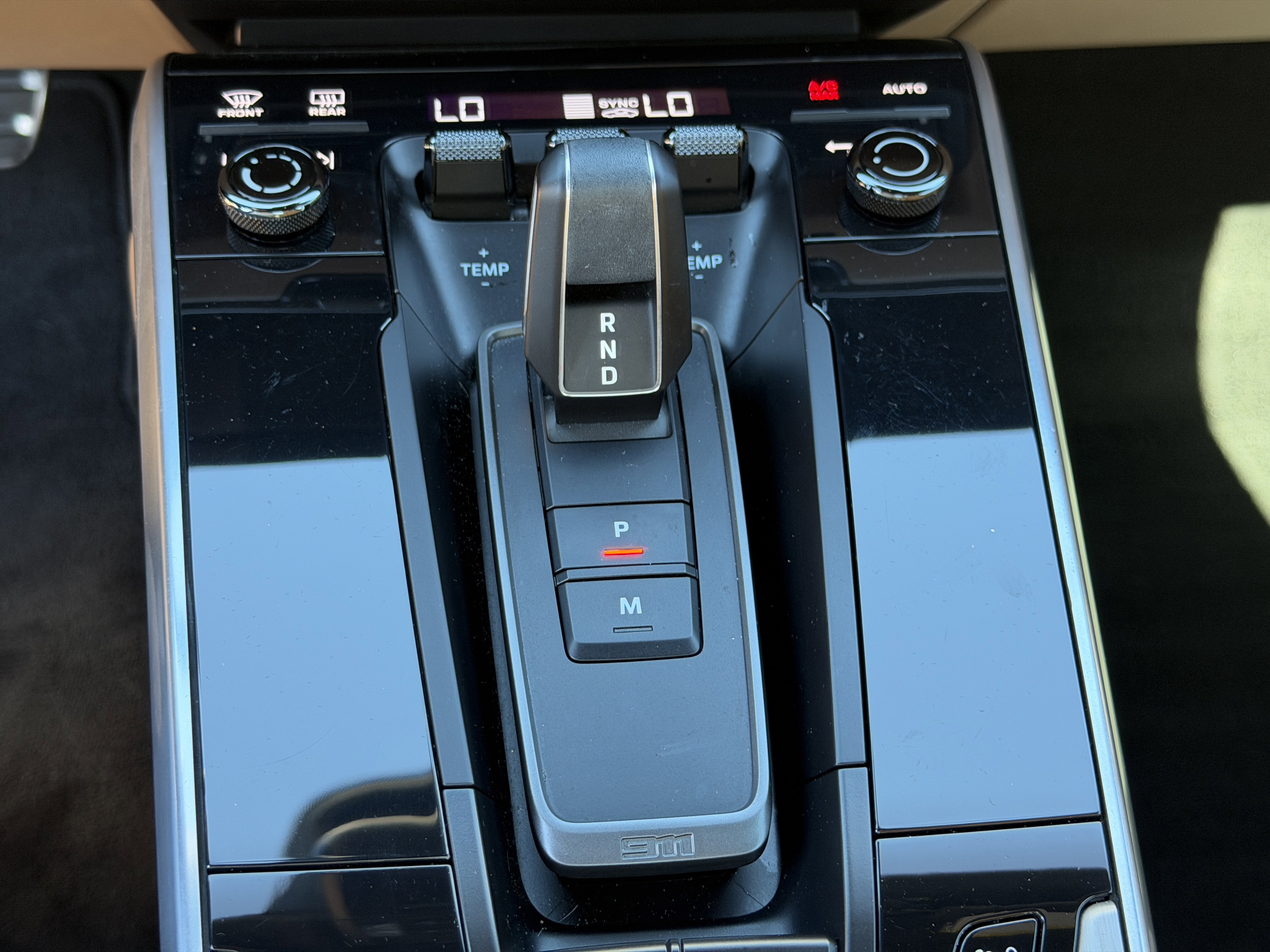 Certified 2022 Porsche 911 Turbo S image 28