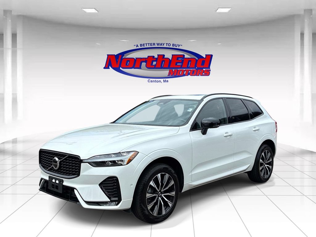 Used 2025 Volvo XC60 B5 Plus AWD/4WD image 3