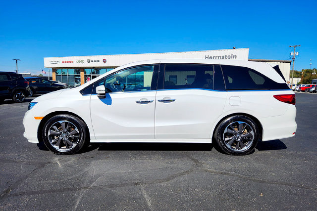 Used 2023 Honda Odyssey Elite image 4