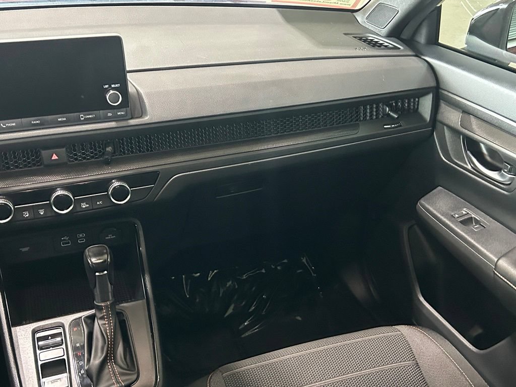 Used 2025 Honda CR-V Sport image 11