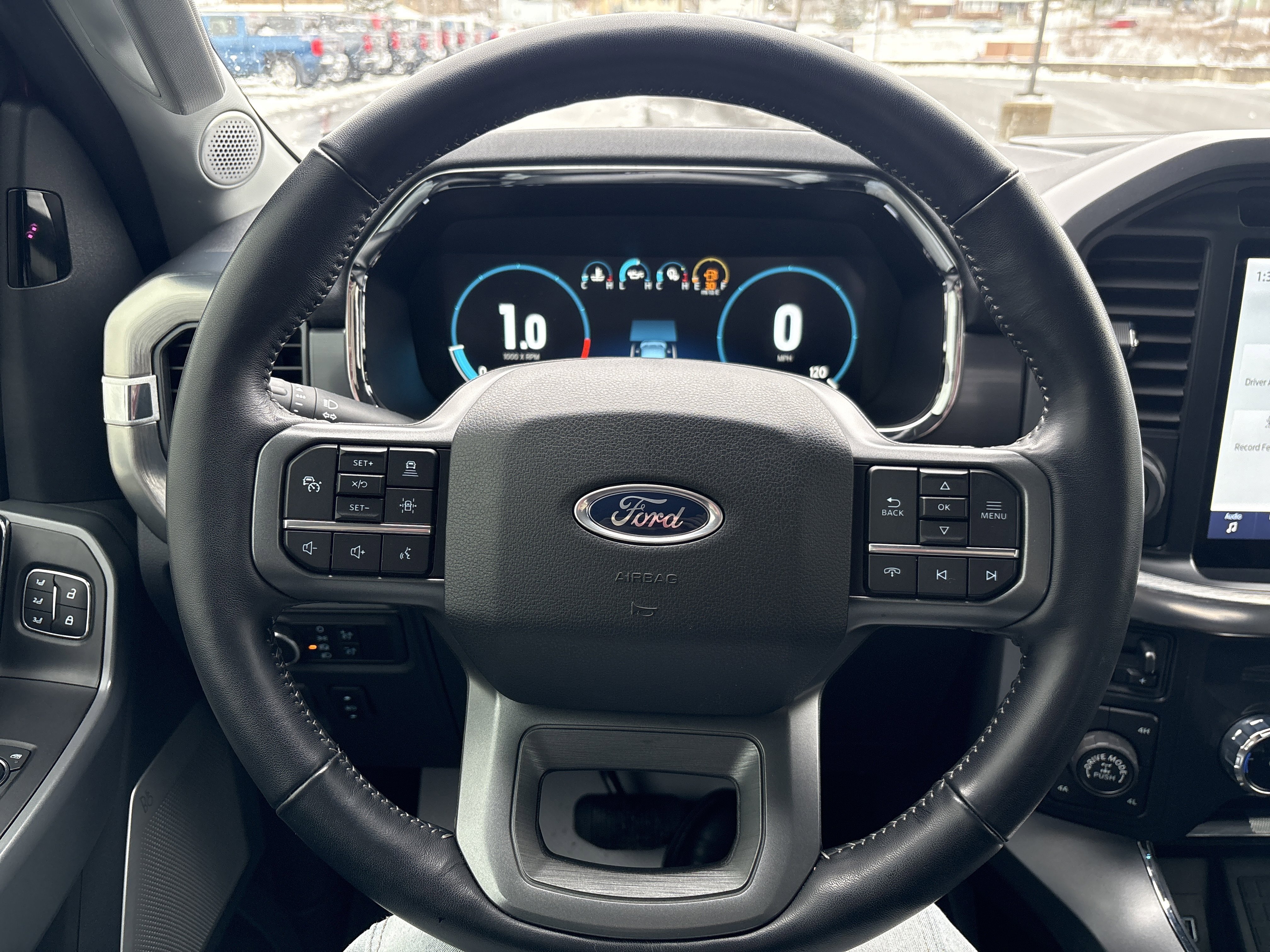 Used 2022 Ford F150 Lariat w/ Equipment Group 502A High image 17